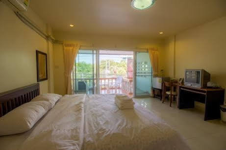 Hk Residence Hua Hin Exterior photo